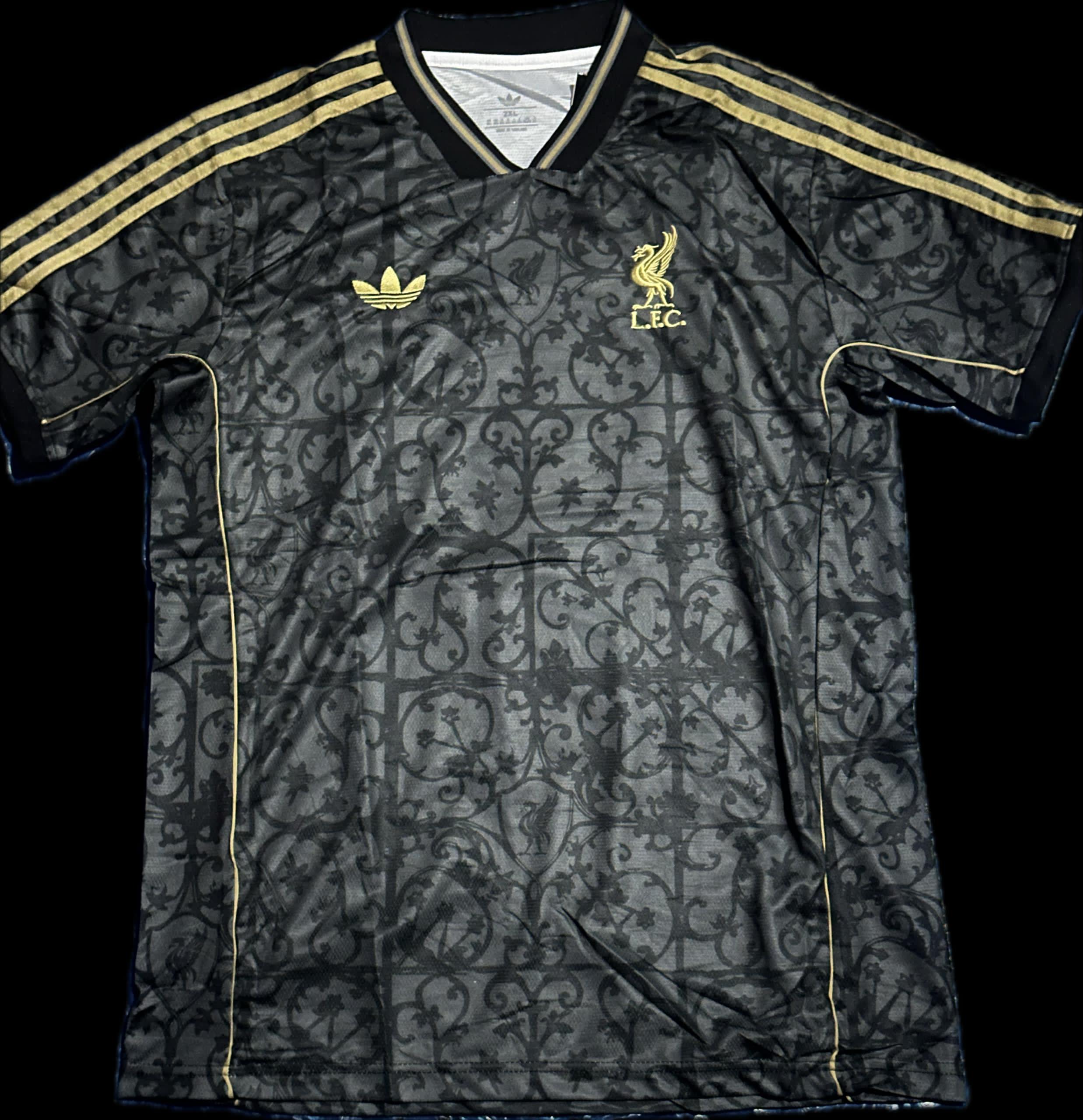Liverpool jersey 2XL